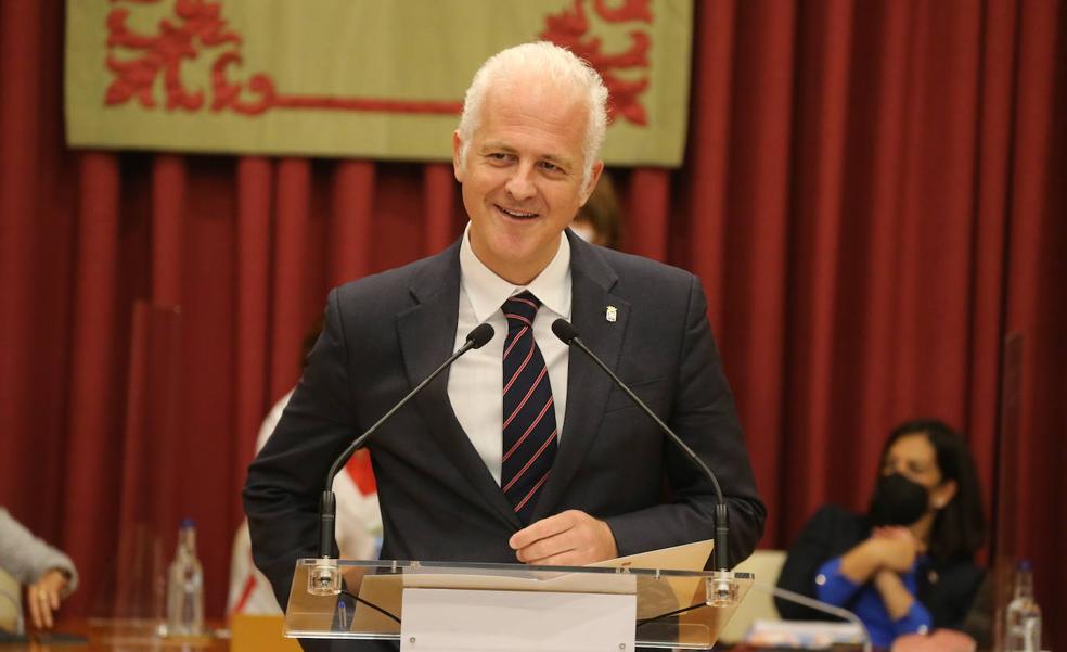 Hermoso de Mendoza: «Logroño recupera el pulso y crece»