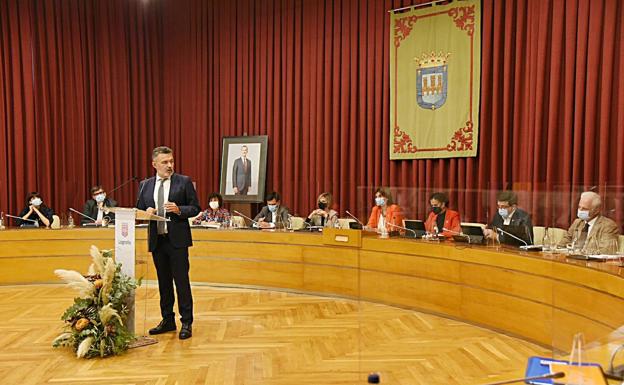 El PP lleva al Defensor del Pueblo la señalización de Calles Abiertas