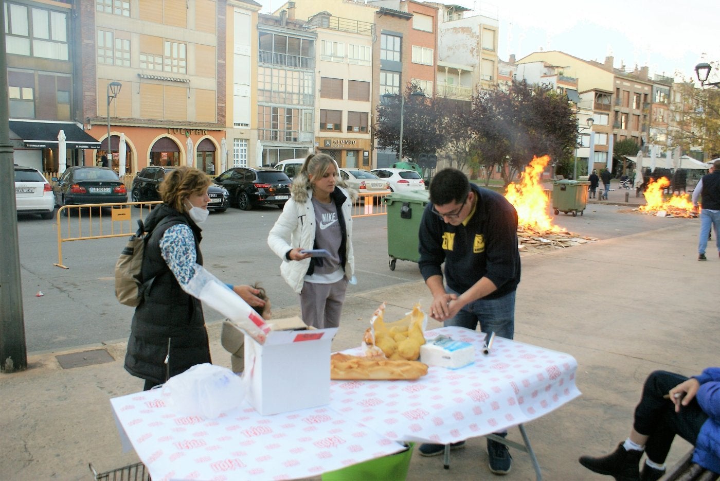 Nájera enciende de nuevo las hogueras de San Crispín