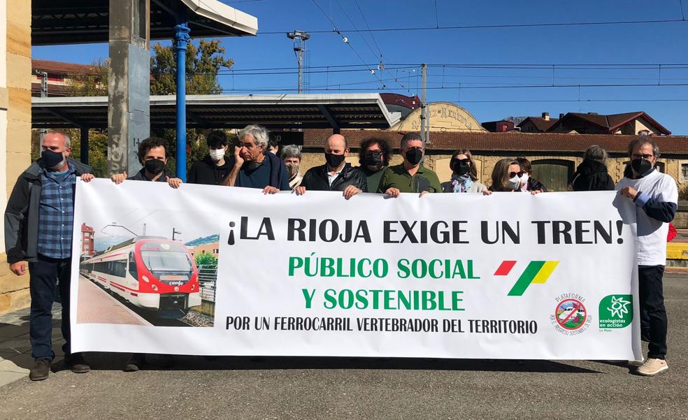Concentración «por un tren público, social y sostenible»