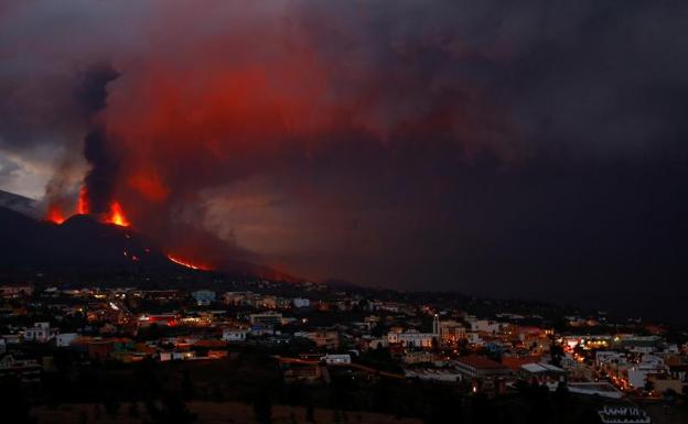 El Cumbre Vieja no da tregua tras cinco semanas en erupción