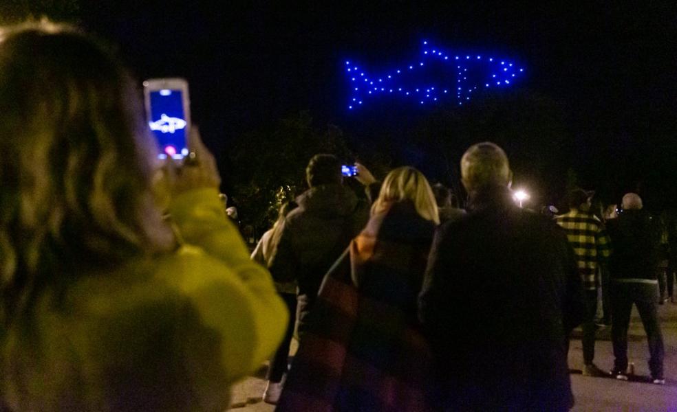 Nuevos fuegos artificiales en la noche logroñesa