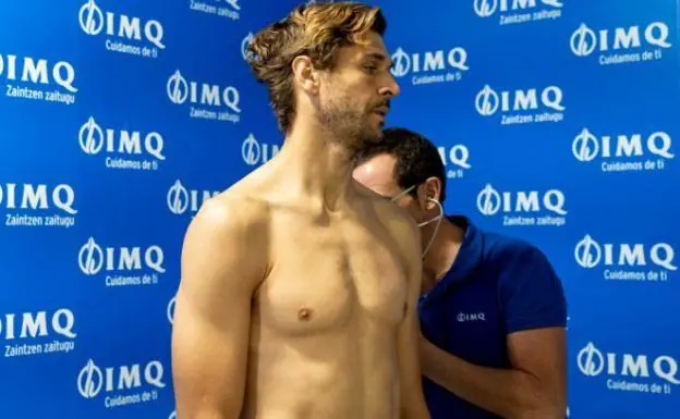 Fernando Llorente, esta mañana pasando el reconocomiento médico. /SD EIBAR