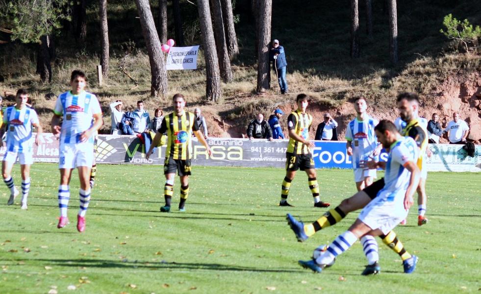 Un enrachado Náxara recibe al solvente Rayo Cantabria