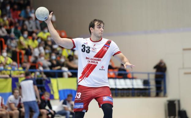 Edu Cadarso podría perderse lo que resta del año por una lesión en el hombro