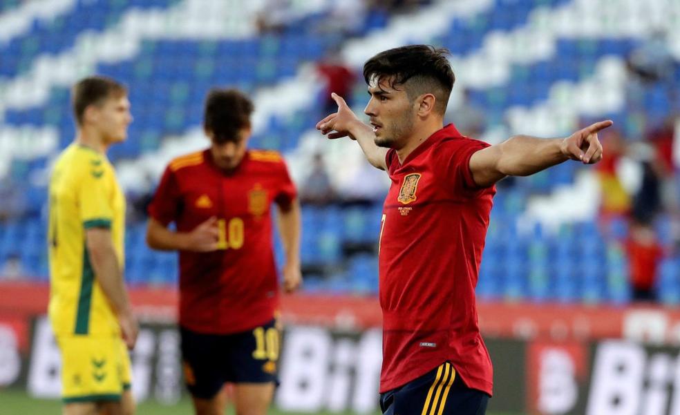 Brahim, sorpresa en una lista a la que vuelven Ansu Fati y Carvajal