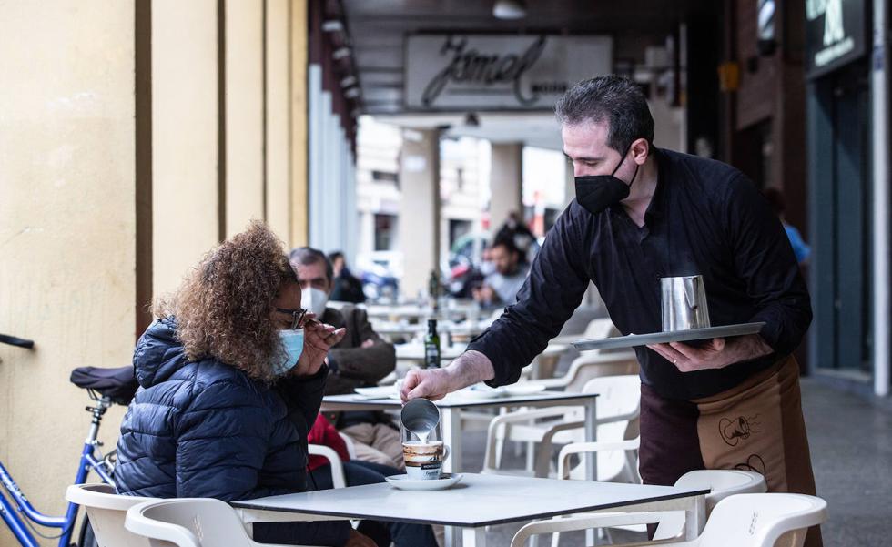 Los cupos a los temporales y la vigencia de los convenios marcan la negociación laboral