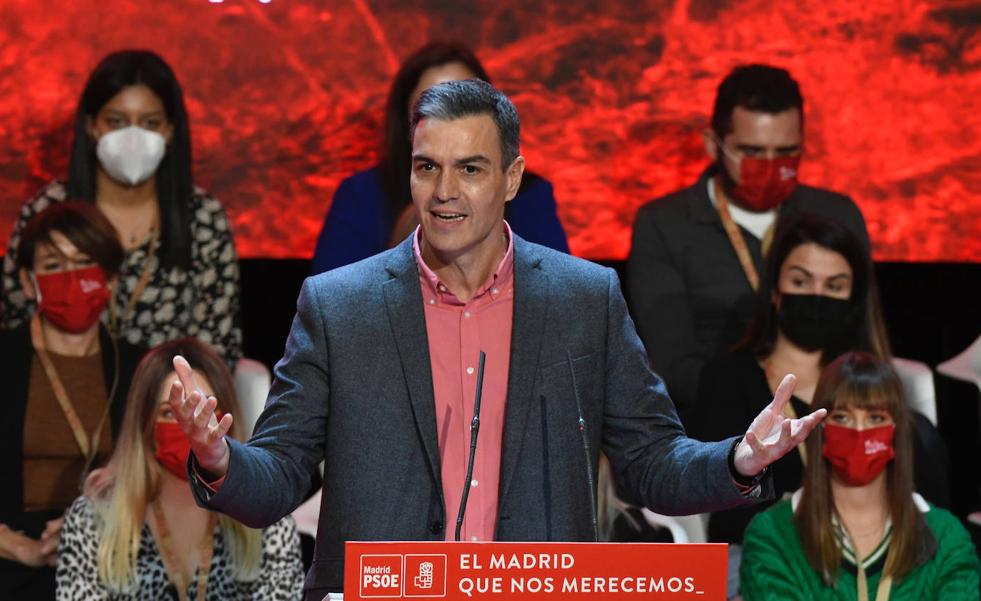 Sánchez acentúa el perfil socialdemócrata del PSOE frente al proyecto de su vicepresidenta