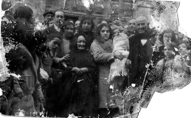 La Retina: celebración de un bautizo en Cervera del Río Alhama en 1930