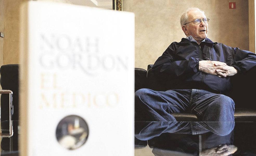 Muere Noah Gordon, el escritor que revolucionó la novela histórica