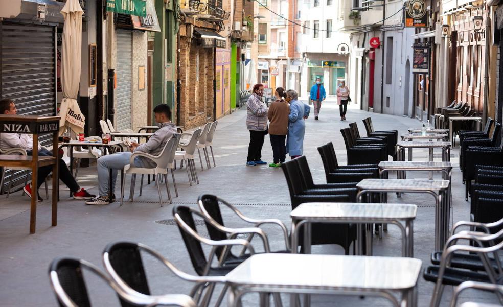 La Ruta del Vino Rioja Oriental y los Sumilleres ofrecen un curso básico de hostelería en Arnedo