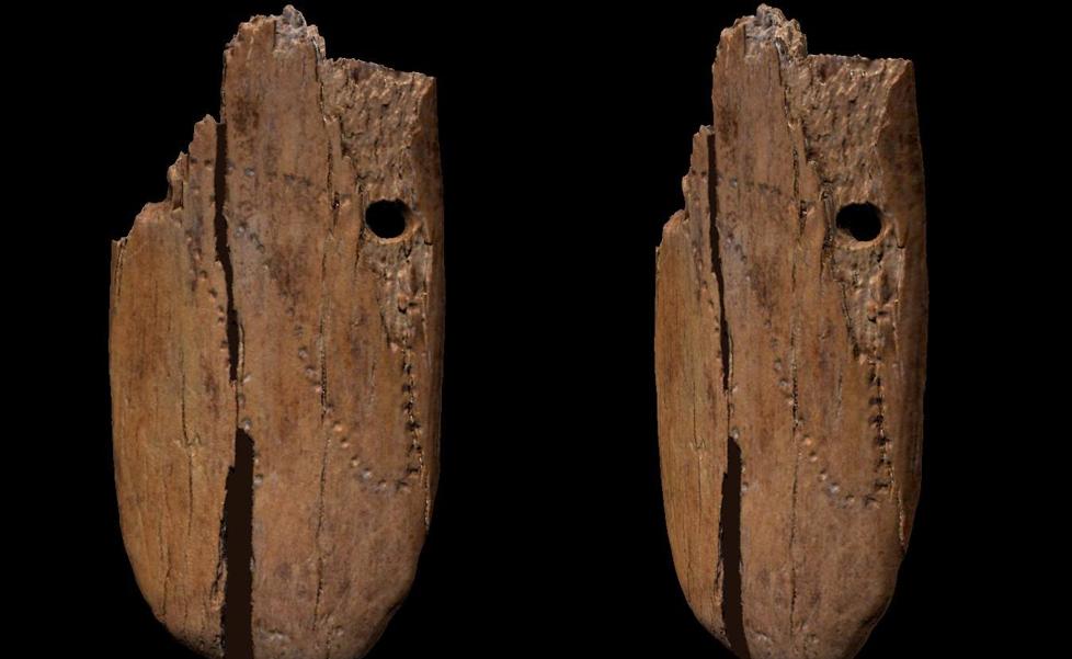 La joya más antigua, un colgante de marfil de mamut de hace 41.500 años