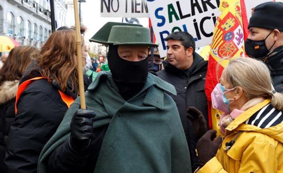 La manifestación de la ley mordaza deriva en una protesta masiva contra el Gobierno