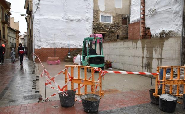 El Ayuntamiento de Igea acondiciona un solar de la calle Mayor para ampliar la plaza