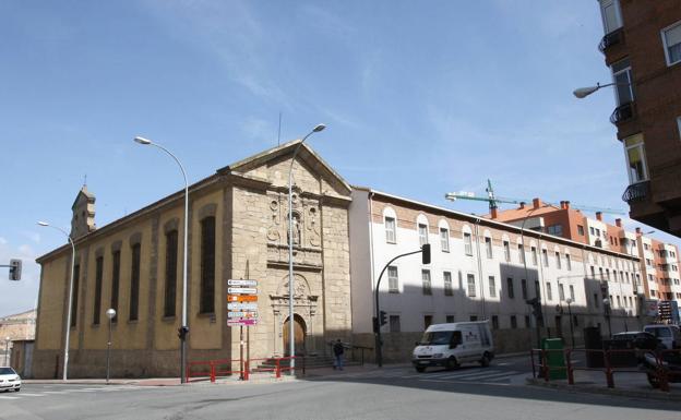 Cs reclama la rehabilitación del antiguo convento de Madre de Dios y de su patio