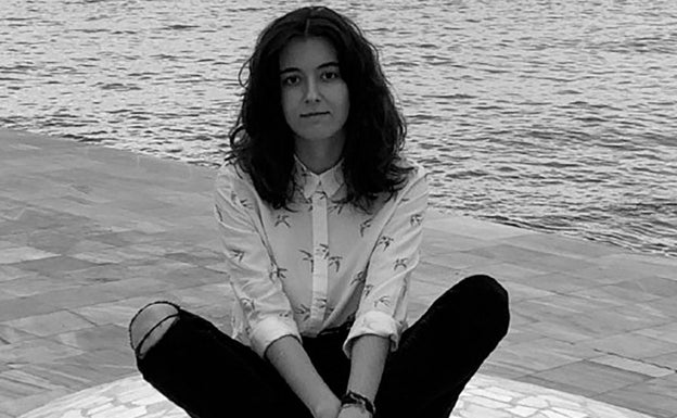 La almeriense Nuria Ortega Riba gana el premio Adonáis