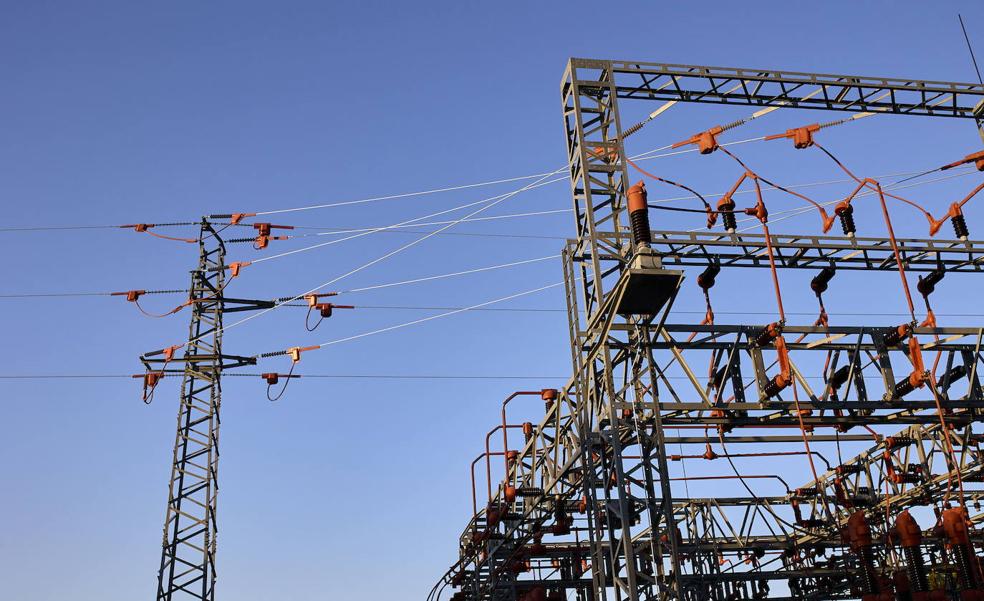 La luz sigue sin techo y alcanza otro máximo este lunes