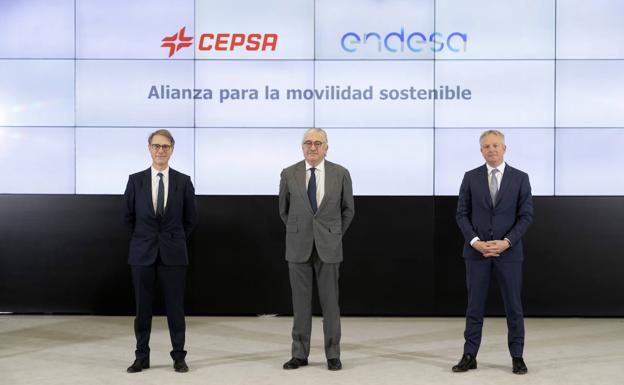 Cepsa y Endesa compartirán puntos de recarga en toda la Península