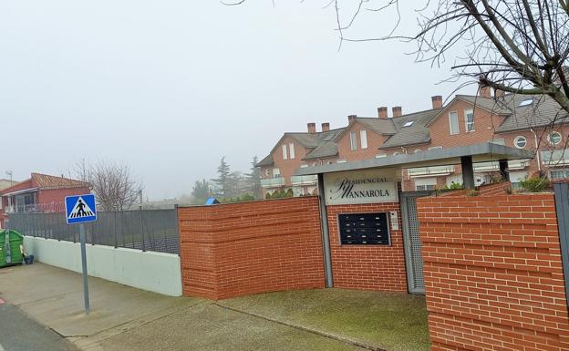 El Residencial Mannarola reclama mayor limpieza al Consistorio de Lardero