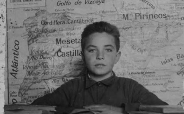 La Retina: Felipe Sáenz, en el colegio de Quel, en el año 1944