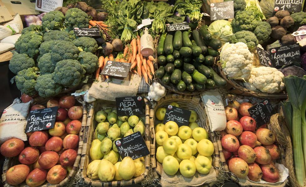 Carne, fruta y aceite de oliva encarecen la cesta de la compra