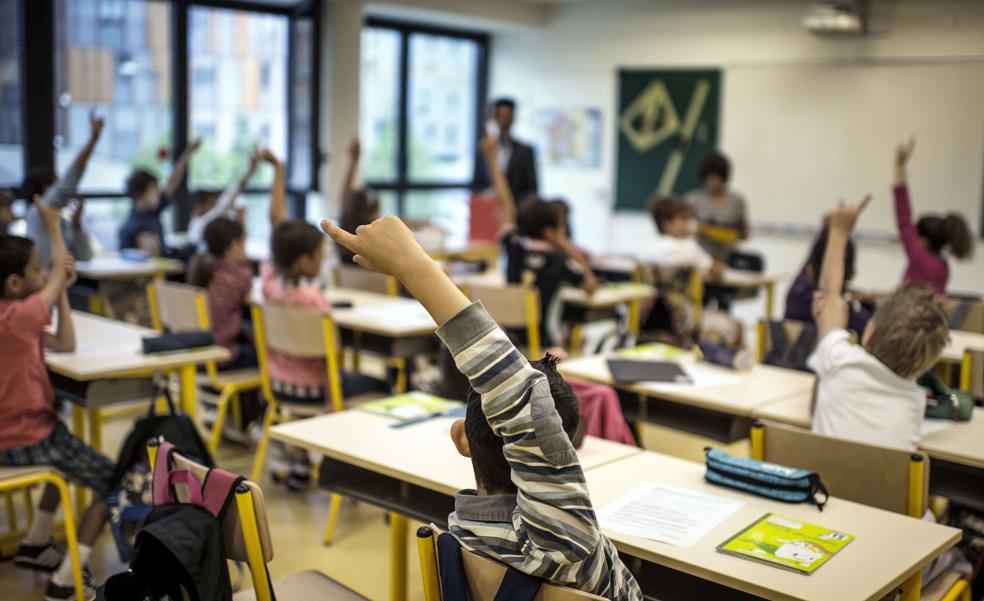 Mascarilla en el patio y cuarentenas inflexibles en la vuelta a clases