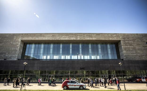 La vacuna reduce el 55% las muertes por coronavirus el segundo año de pandemia