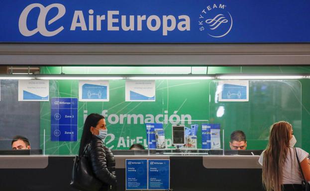 Calviño no descarta que el Estado entre en el capital de Air Europa