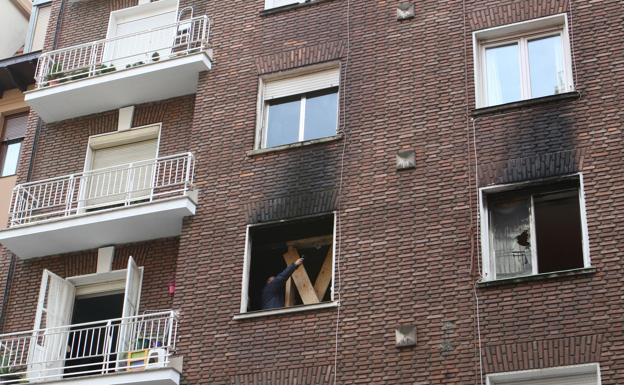 Mueren un padre y su hijo en el incendio de una vivienda en Jaén