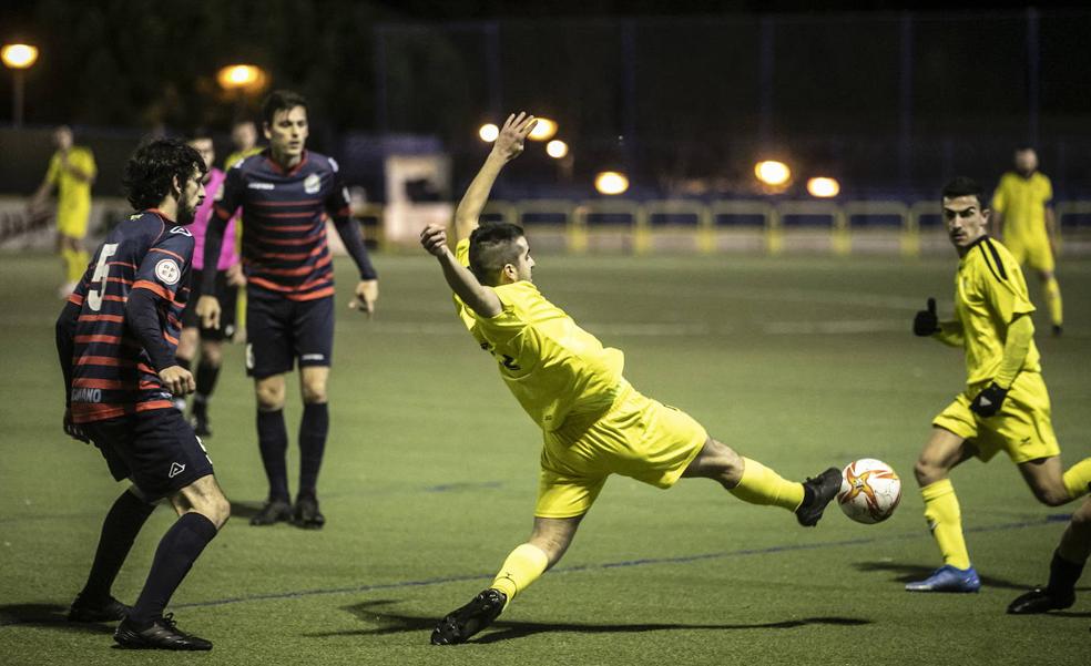 Un autogol del Yagüe da la victoria al Berceo en el último minuto