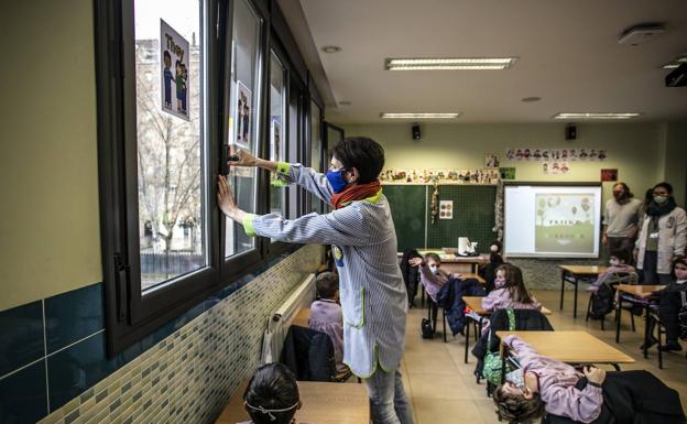 Las bajas de docentes por COVID bajan a 110 una semana después de la vuelta al cole