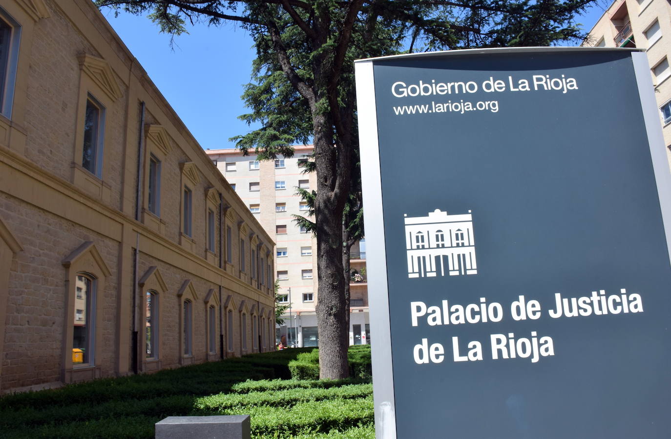 Un juez de Logroño reconoce el permiso retribuido a un padre para ocuparse de su hijo confinado