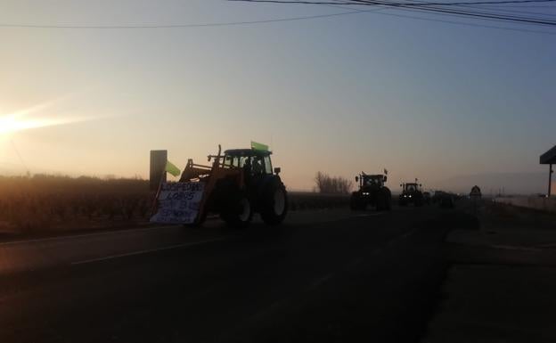 El campo riojano lanza hoy su SOS con una tractorada por las calles de Logroño