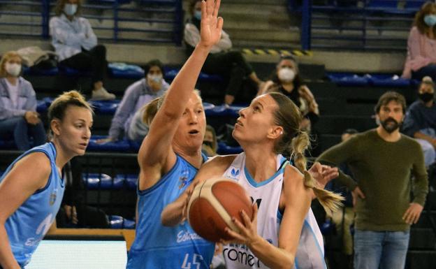 Leslie Knight deja el baloncesto para ser madre