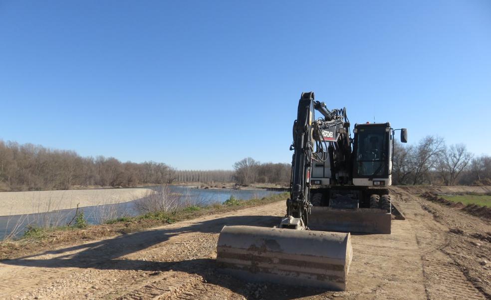 La CHE inicia el retranqueo del mazón y la restauración ambiental del paraje del Ortigoso