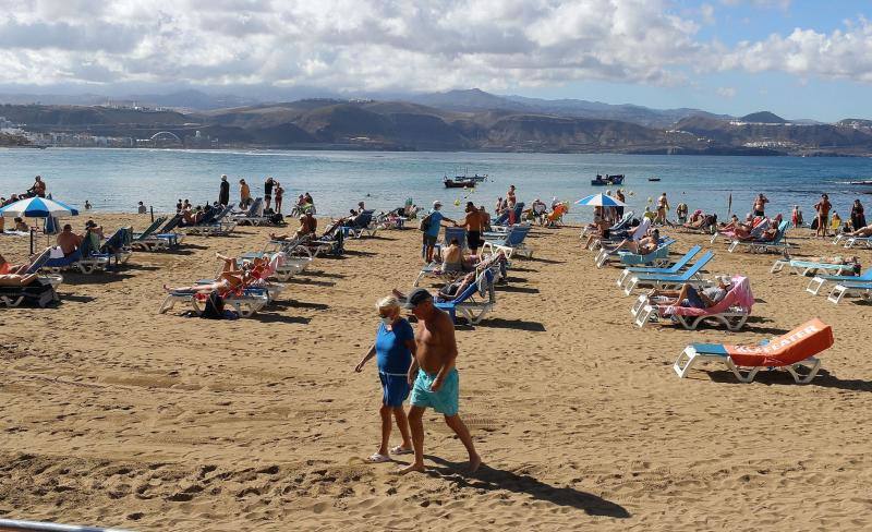 España recibió 31,1 millones de turistas en 2021