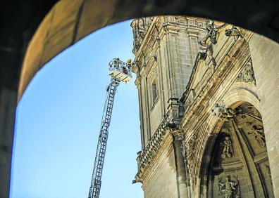 Las torres gemelas de La Redonda ya se alzan seguras