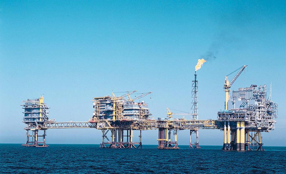 El petróleo, anclado por encima de los 90 dólares, amenaza la recuperación