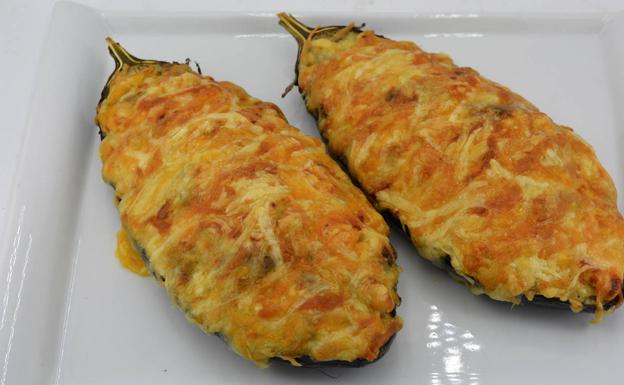 La receta de hoy de Javier Romero: berenjenas rellenas de pollo