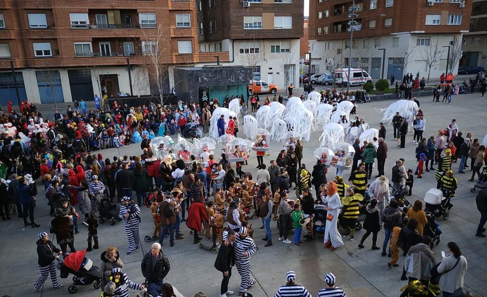 La ciudad del calzado se pone la máscara y salta a la calle