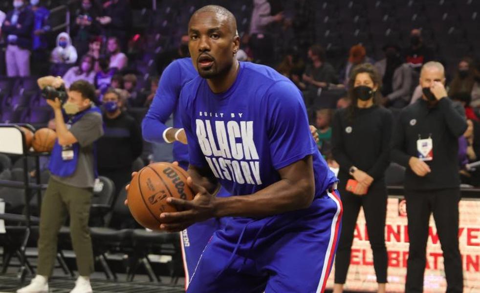 Ibaka peleará por el anillo con los Bucks