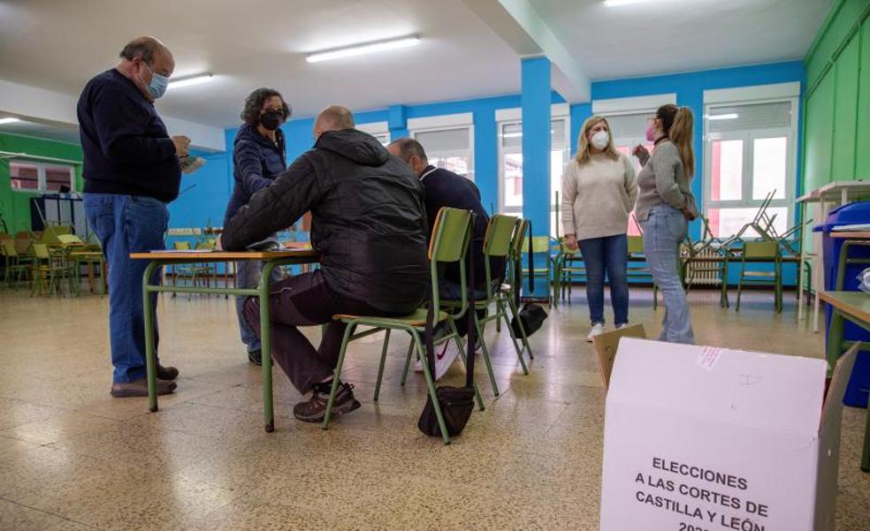 La España Vaciada denuncia que faltan sus papeletas en varios colegios electorales