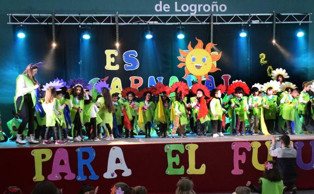 El Carnaval logroñés recupera la fiesta de mayores y el entierro de la Sardina