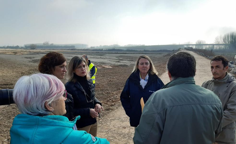 Tierra para restañar las heridas del río