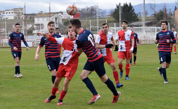 Rubén Pérez rasca un punto 'in extremis' para el Varea ante el Anguiano