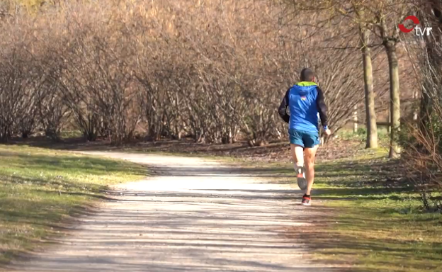 «En el atletismo, a la larga, es normal que te lesiones... pero siempre nos queda la bici»