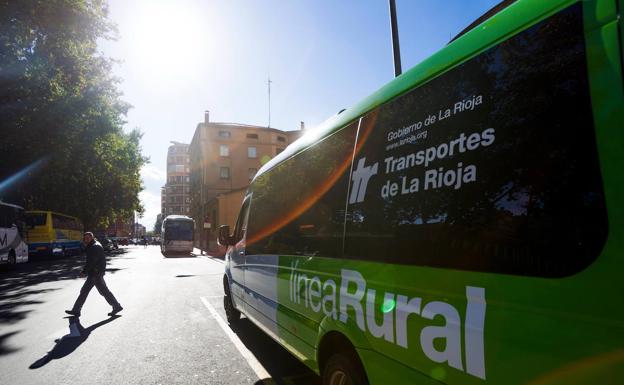 El transporte rural en los Cameros y el Najerilla pasa a funcionar bajo demanda