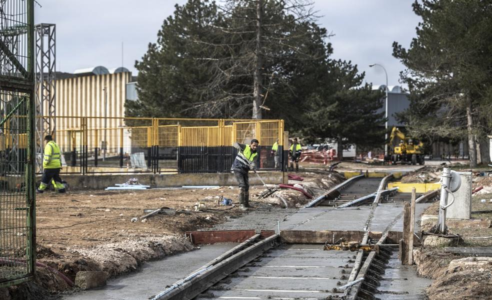 Royo relanzará el 'puerto seco' de El Sequero en mayo con un tren semanal a Barcelona