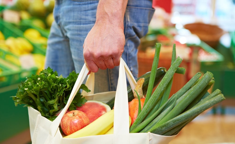 La cesta 'eco' de los españoles: carne y hortalizas