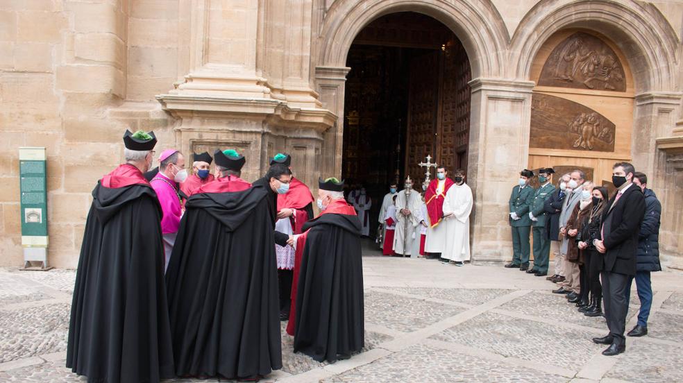 Santos Montoya toma posesión como obispo en la catedral de Santo Domingo